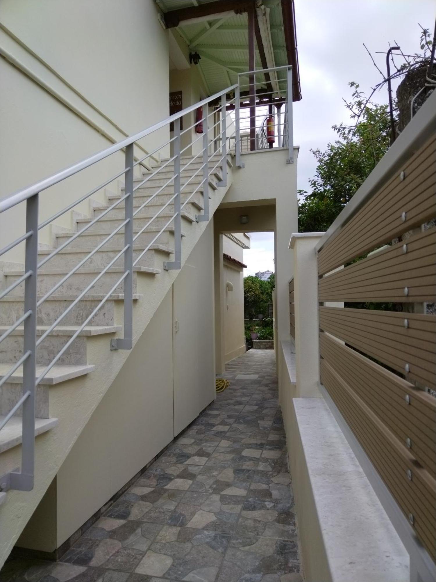 Pansion Matoula Apartment Skiathos Town Bagian luar foto