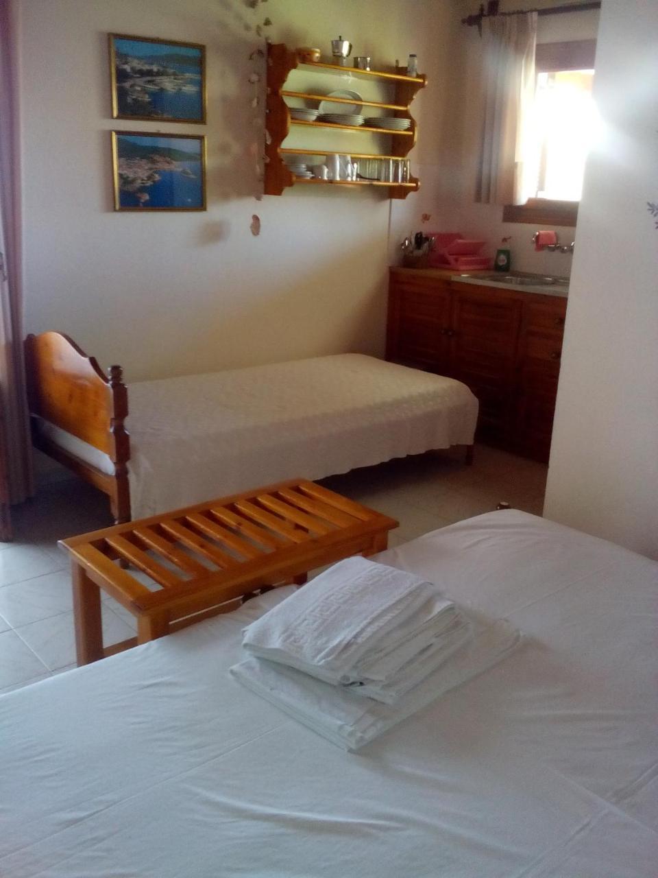 Pansion Matoula Apartment Skiathos Town Bagian luar foto