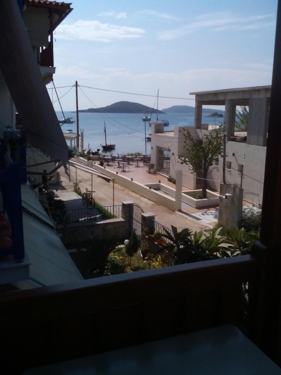 Pansion Matoula Apartment Skiathos Town Bagian luar foto