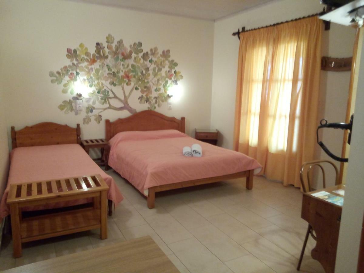 Pansion Matoula Apartment Skiathos Town Bagian luar foto