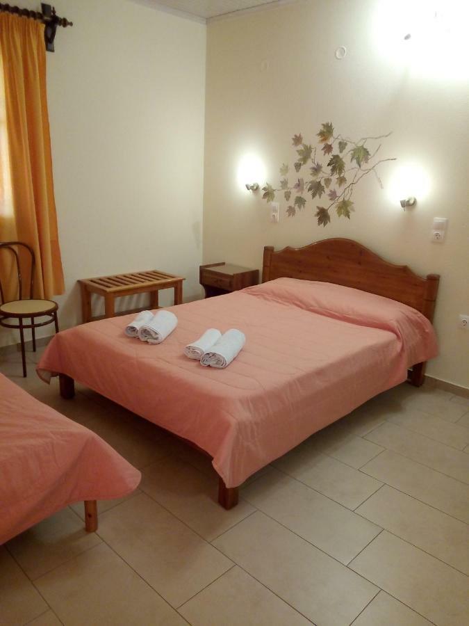 Pansion Matoula Apartment Skiathos Town Bagian luar foto